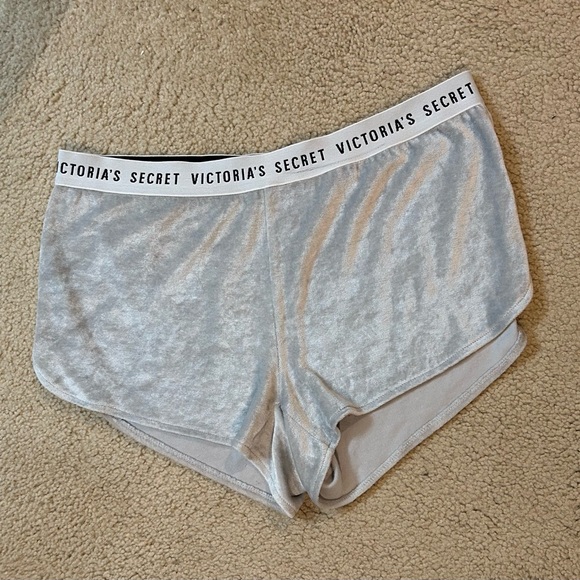 VICTORIA SECRET 2 pc. Velour Set*Gray* XSmall* So cute & comfy! - Picture 4 of 9